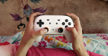 OpenGraph image for theverge.com/2022/9/29/23378713/google-stadia-shutting-down-game-streaming-january-2023