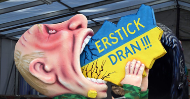 OpenGraph image for tonight.de/duesseldorf/karneval/jacques-tilly-laesst-ukraine-wagen-an-rosenmontag-durch-duesseldorf-rollen-erstick-dran-wladimir-putin_171613.html