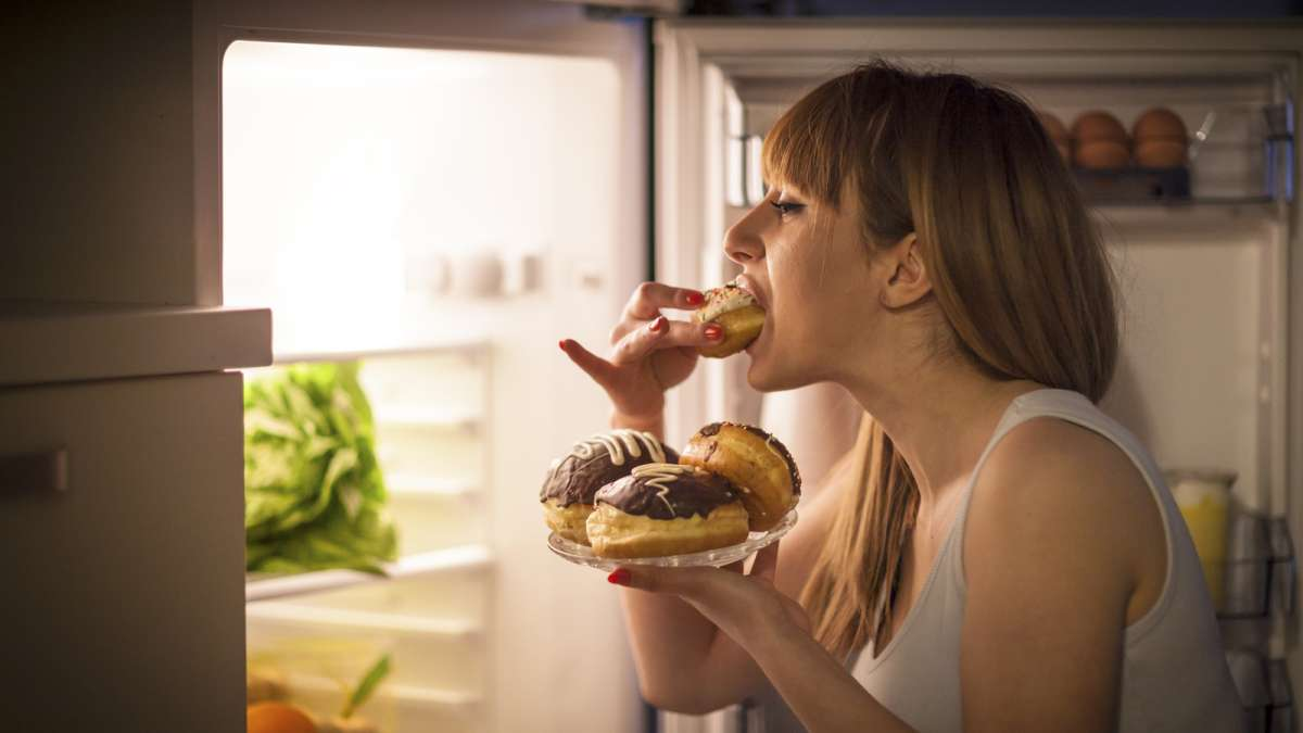 Menstrual cravings ARE all in your head -- in your brain | UCLA Health
