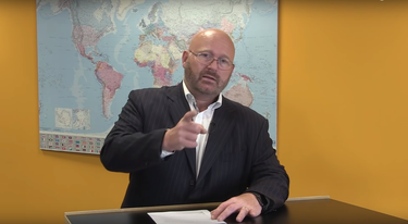 OpenGraph image for vice.com/en_us/article/j5wy8d/the-youtubers-union-is-not-messing-around