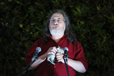 OpenGraph image for vice.com/en_us/article/mbm74x/computer-scientist-richard-stallman-resigns-from-mit-over-epstein-comments