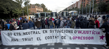 OpenGraph image for vilaweb.cat/noticies/galeria-fotografica-les-imatges-mes-espectaculars-de-la-vaga-general-davui-comite-referendum-independencia-republica-aturada/