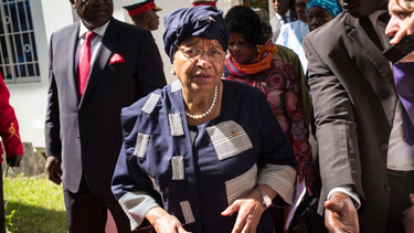 OpenGraph image for voanews.com/a/campaigning-under-way-in-liberia-as-sirleaf-prepares-to-step-down-/4020455.html