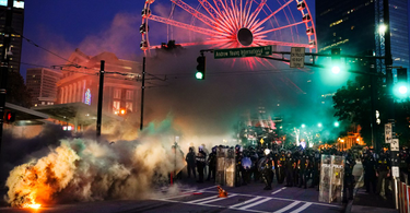 OpenGraph image for vox.com/2020/5/31/21275996/curfew-floyd-protest-riot-los-angeles