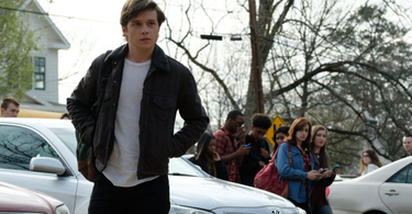 OpenGraph image for vox.com/culture/2018/3/16/17126926/love-simon-review-movie