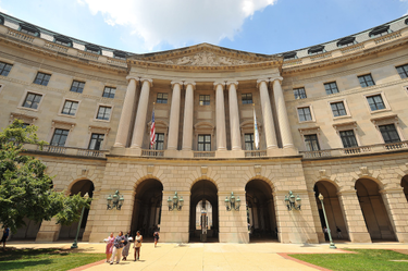 OpenGraph image for washingtonpost.com/news/energy-environment/wp/2017/03/01/white-house-proposes-cutting-epa-staff-by-one-fifth-eliminating-key-programs/