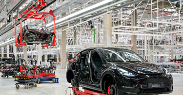 OpenGraph image for wired.co.uk/article/tesla-vacancies-staff-shortage-berlin